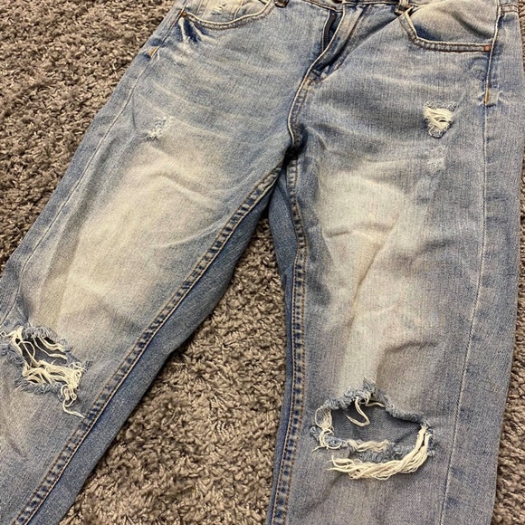 ripped jeans - Picture 5 of 5